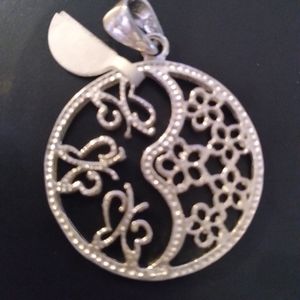 ❤️ 1 1/8" 925 SS 🦋 Butterfly/Flowers🌼 Pendant